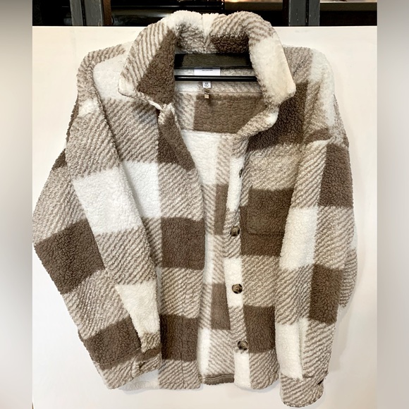 Le Lis Plaid Fleece Jacket - Picture 4 of 6